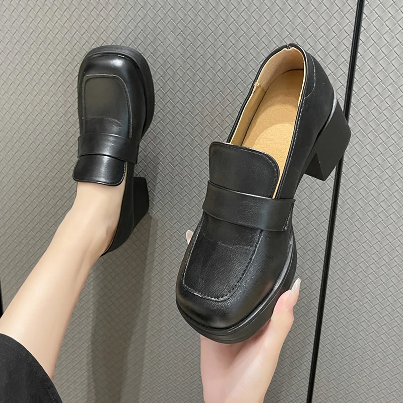 Тонкие женские туфли на толстой подошве; Коллекция 2023 года; Весенняя обувь в стиле ретро С квадратным носком; Женские Модные Лоферы; Женская обувь без застежки; Британская обувь; Женская обувь
